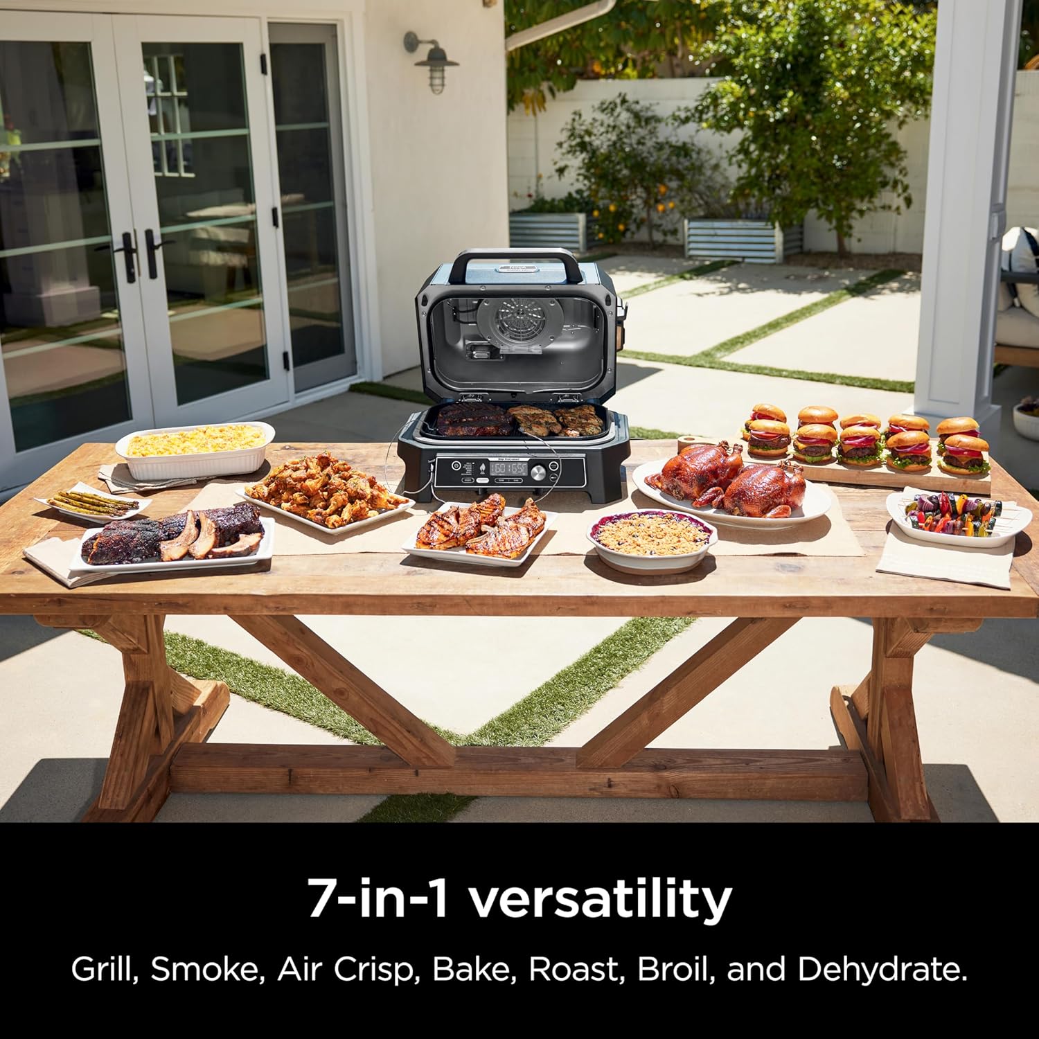 Ninja OG951 Woodfire Pro Connect Premium XL Outdoor Grill & Smoker, Bluetooth, App Enabled, 7-in-1 Master Grill, BBQ Smoker, Outdoor Air Fryer, Woodfire Technology, 2 Built-In Thermometers, Black